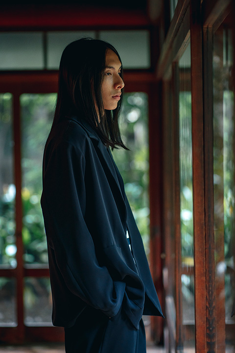 EDIFICE LA BOUCLE 2019 AUTUMN&WINTER “MY NAVY”｜EDIFICE｜特集