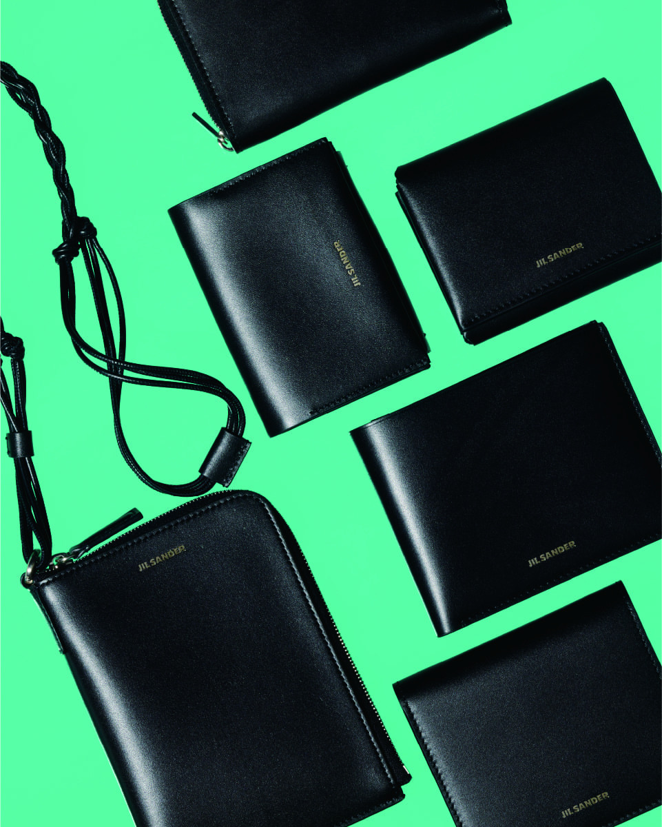 JIL SANDER ROUND WALLET,LEATHER WALLET,LEATHER WALLET,ZIP POCKET WALLET,TRI-FOLD WALLET,PASSPORT HOLDER