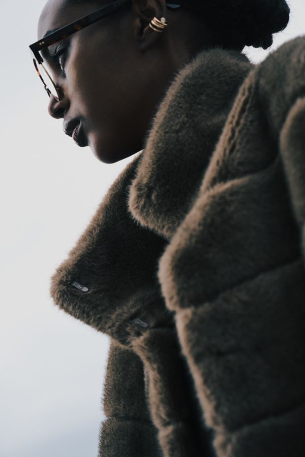 JET SETTER_02 TO BUDAPEST