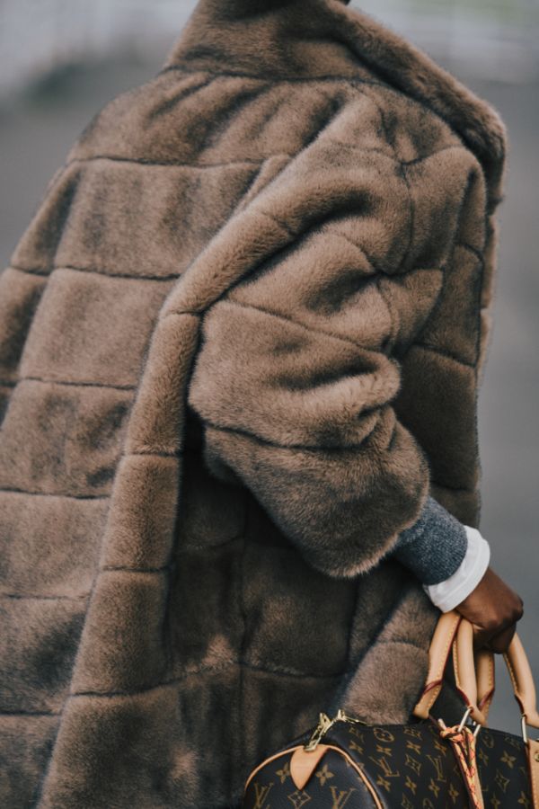 JET SETTER_02 TO BUDAPEST