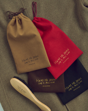 洋服のケアブラシ