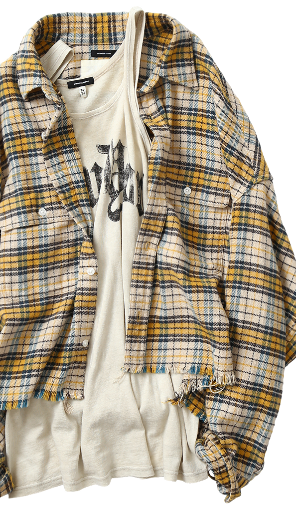 SUMMER ESSENTIAL
