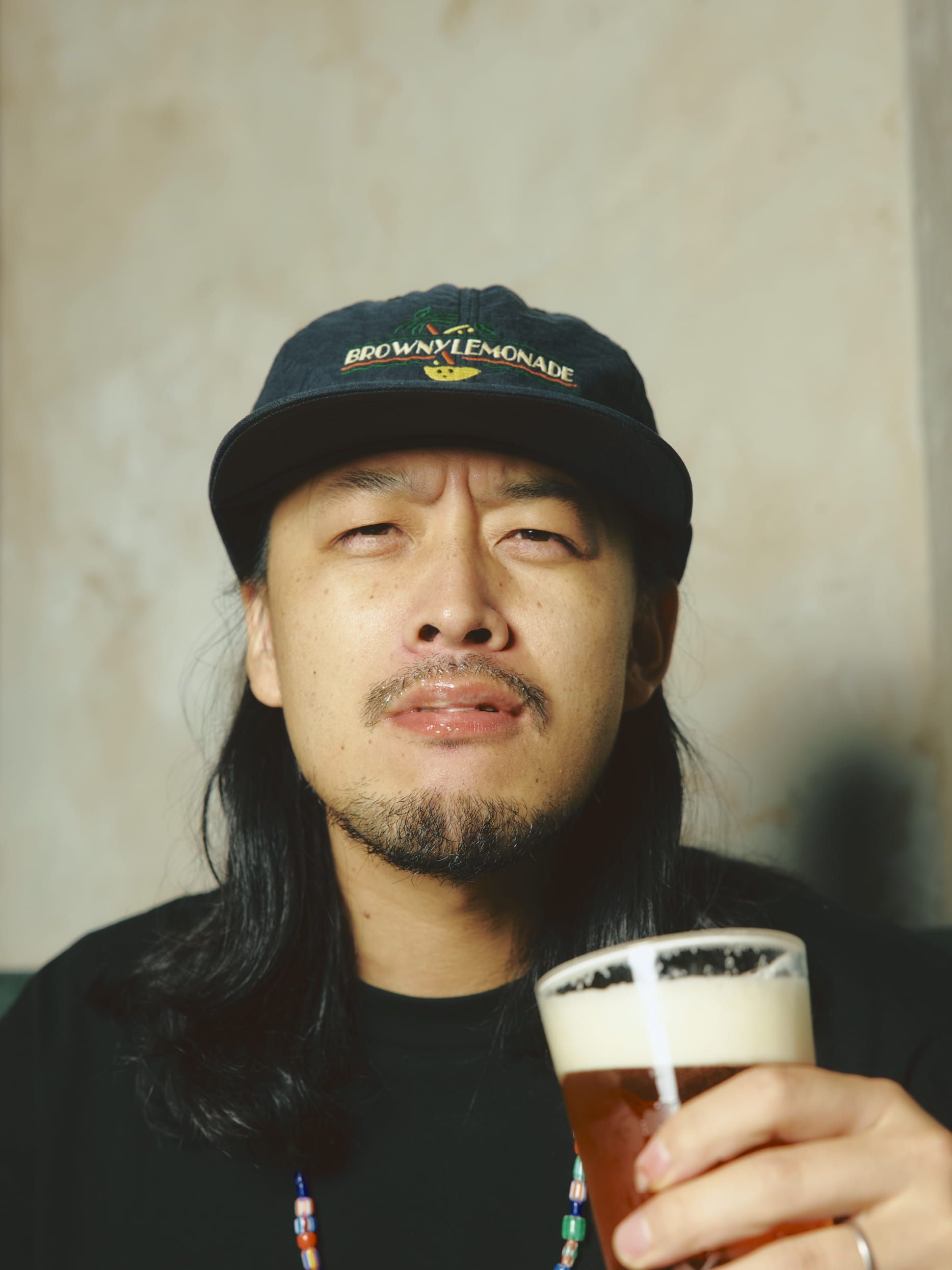 TACOSを食べてる写真