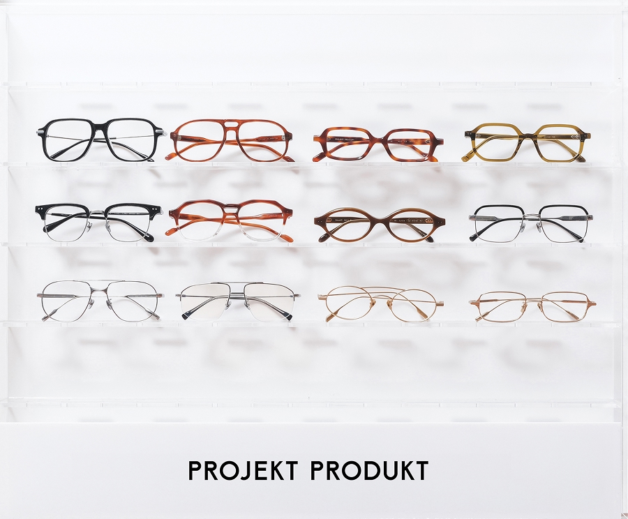 PROJEKT PRODUKTのアイウェアを着用したモデル