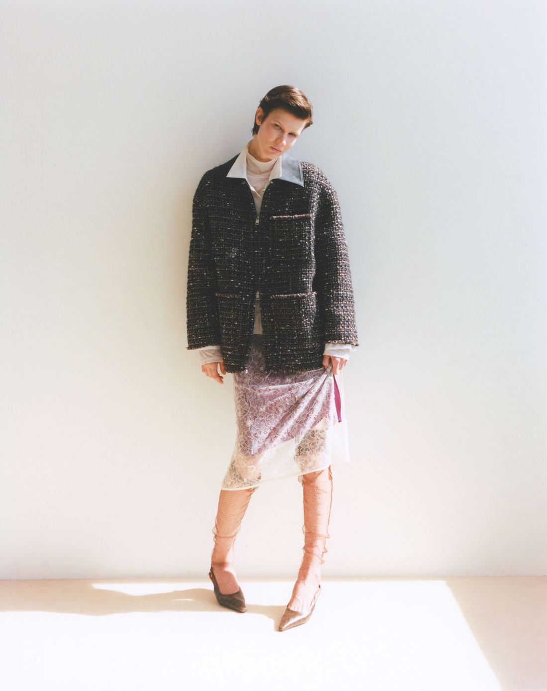 LOOK04
